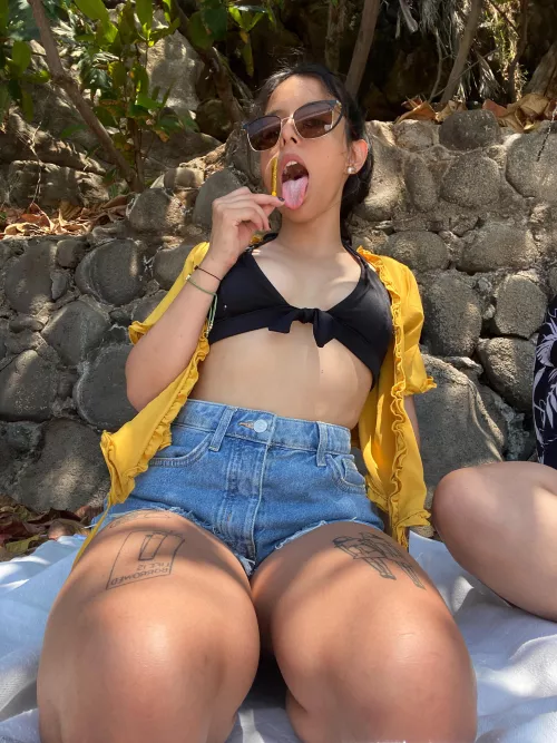 Love the beach  by ashysoo