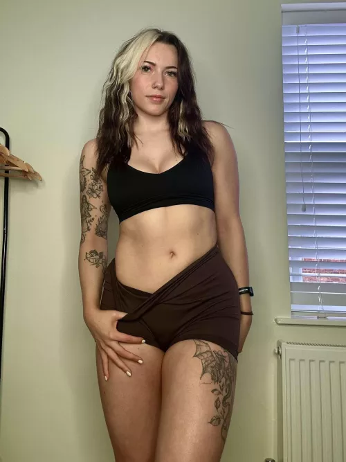 Love wearing crop tops to the gym  by SweetLikeKendii