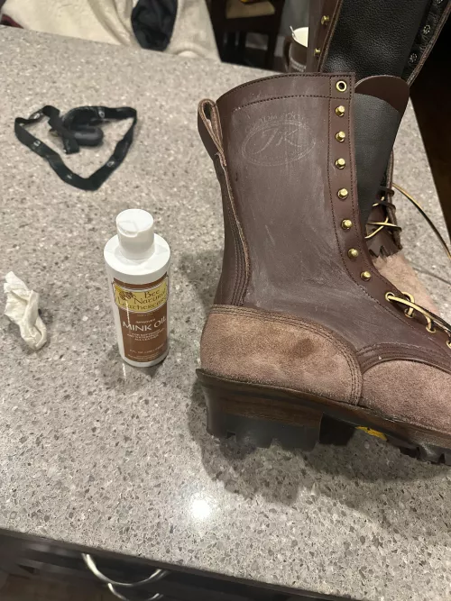 Mink oil stained new boots? by crabbid