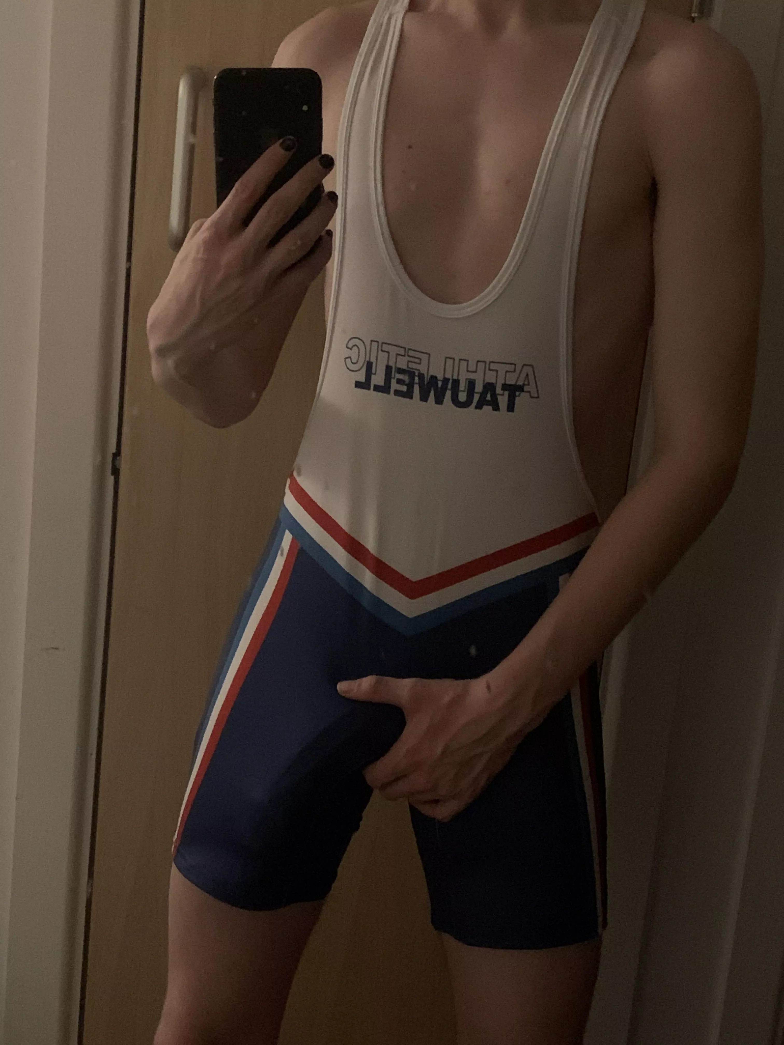 My first singlet, do I need more?  posted by Bulgedlad
