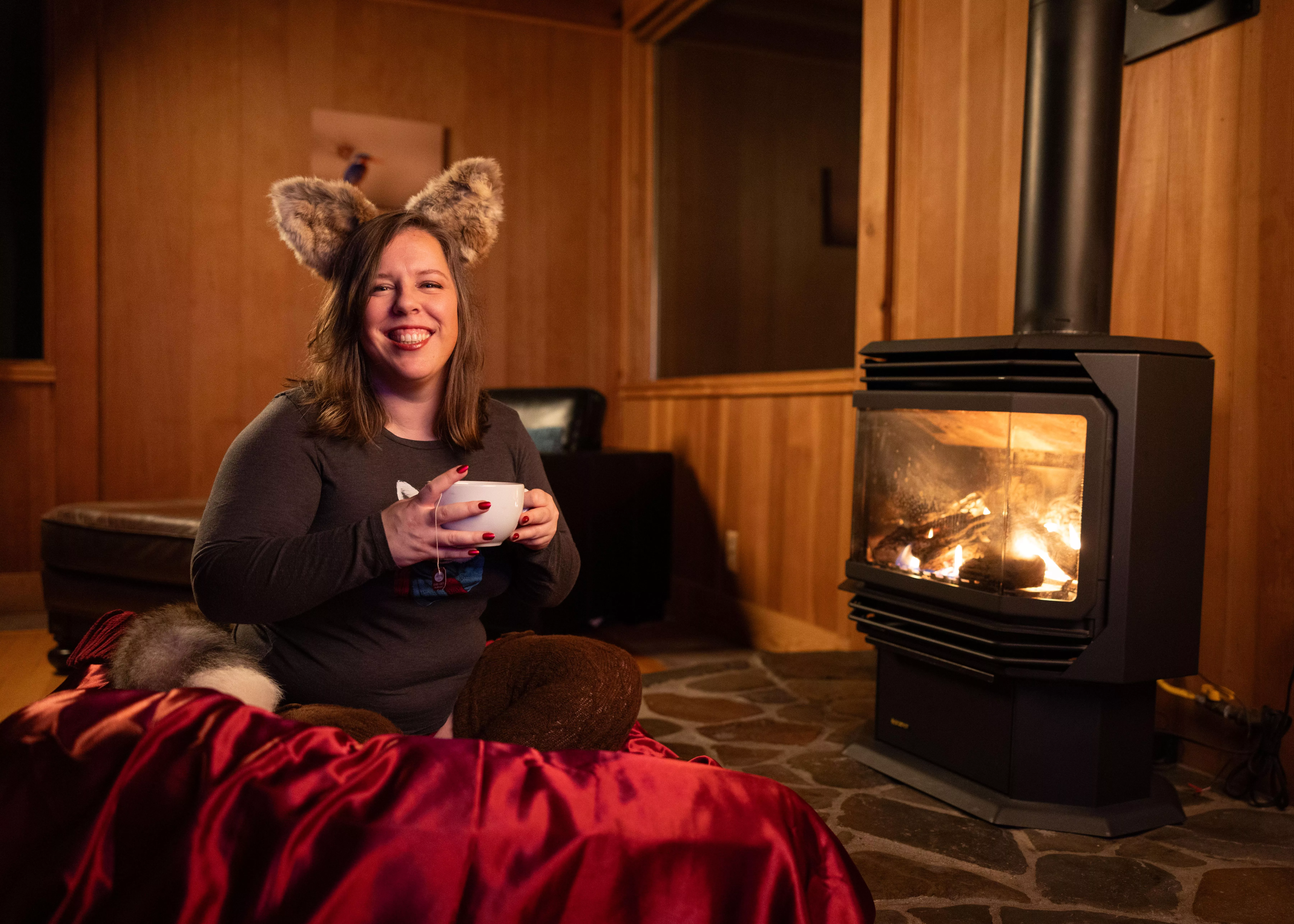 Nothing better than tea in front of the fire 🦊 posted by RoxannaMFantasy