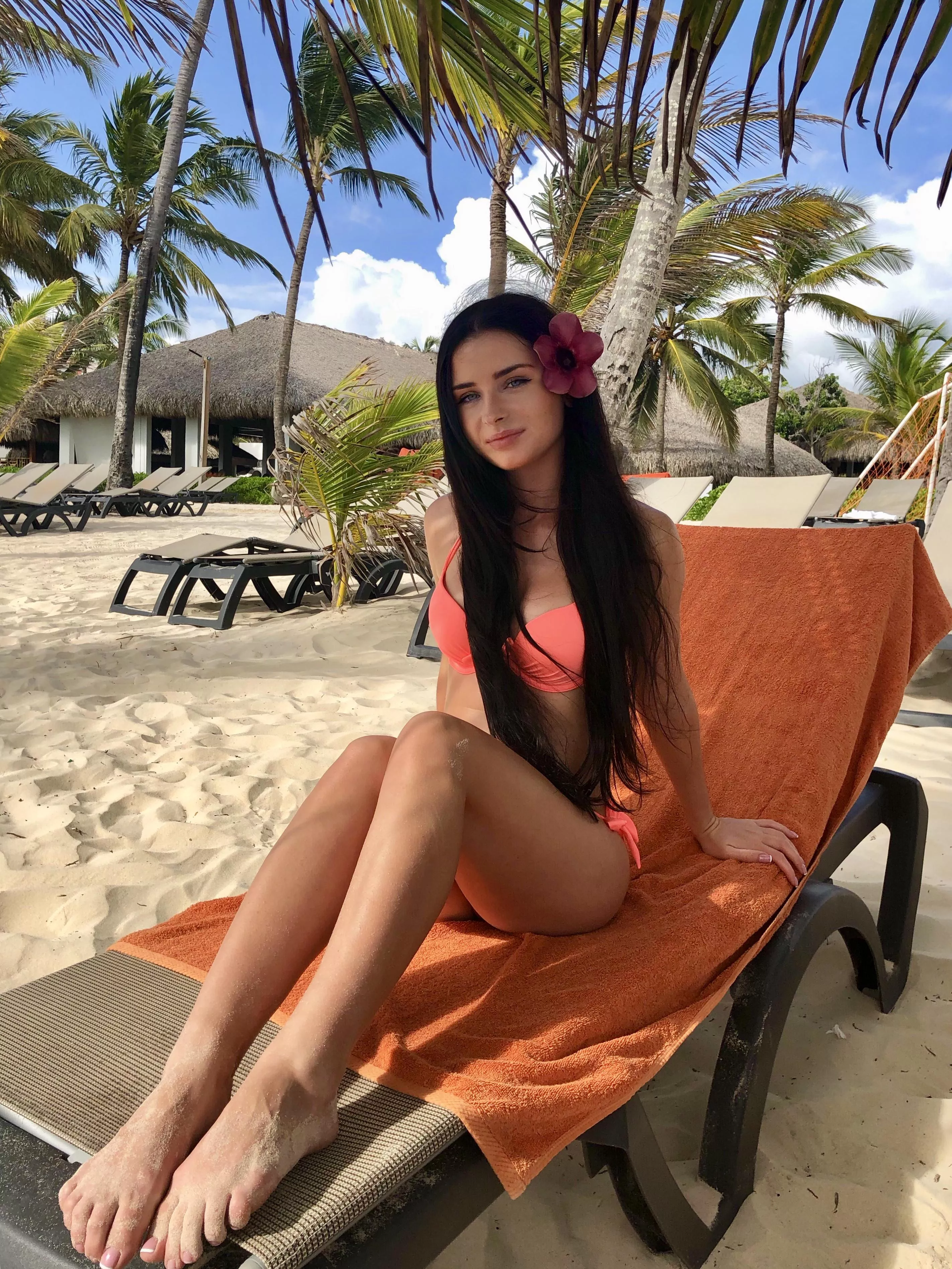 Pink set posted by Ropidis