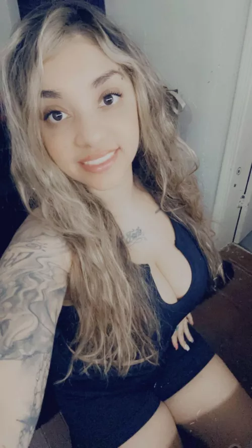 Smile babe, life ain't so bad  by MarieLuvzYa