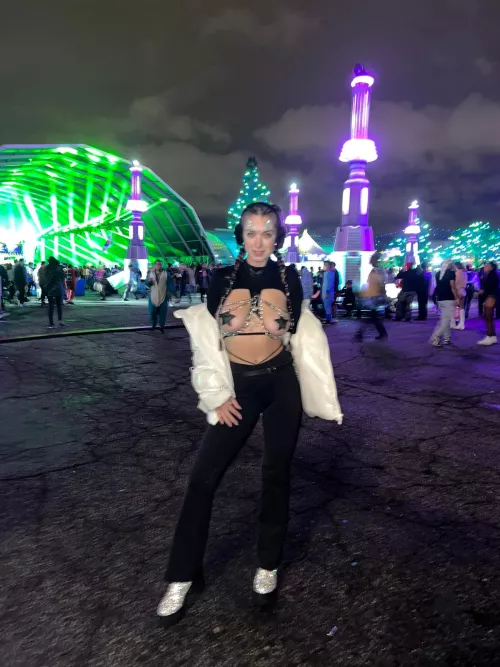 What should I wear this weekend for RASA Thrill City 6 Flags? :-D by ItsMeEmmaRainey