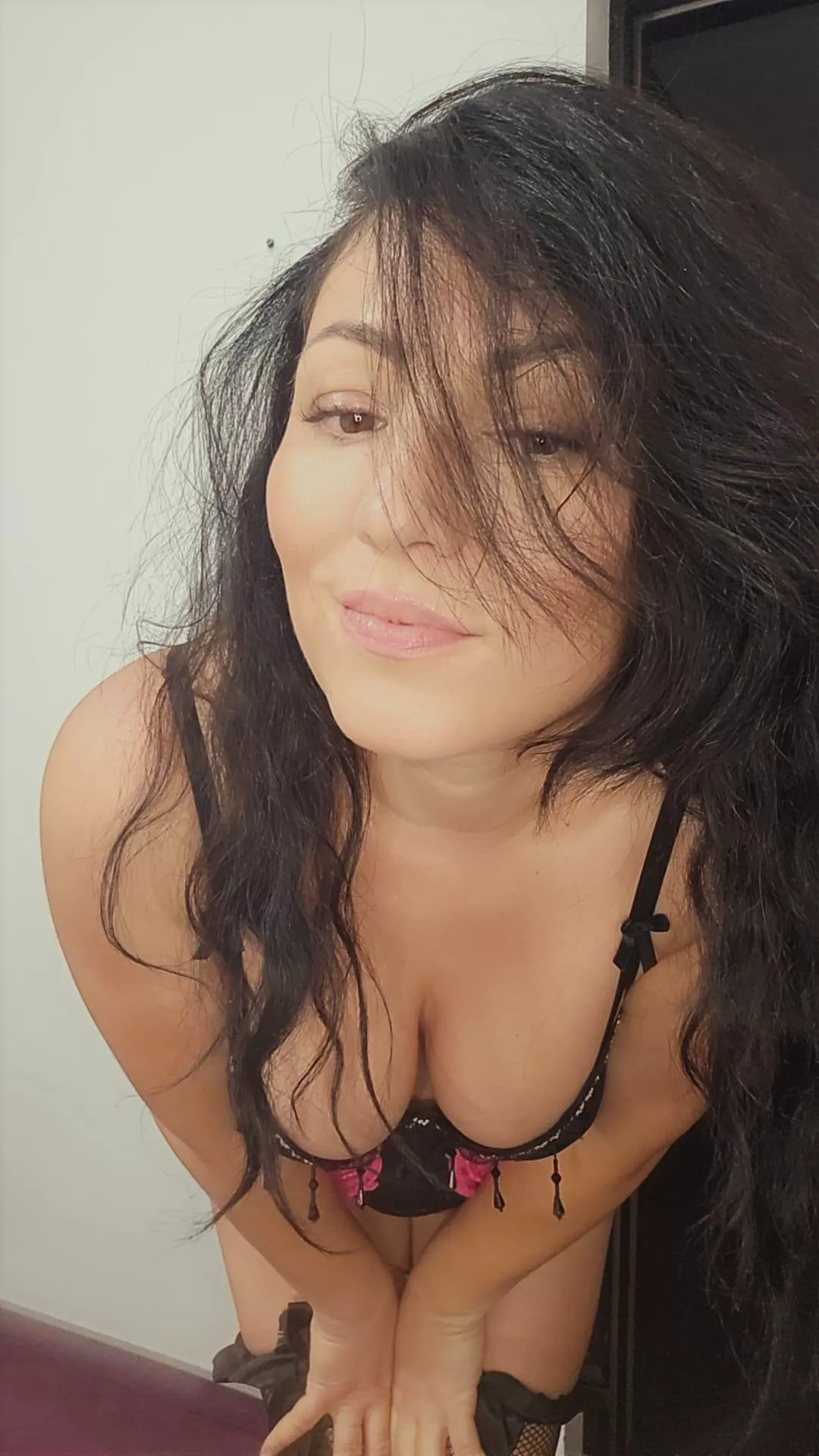 Where do you look at? posted by Amely41