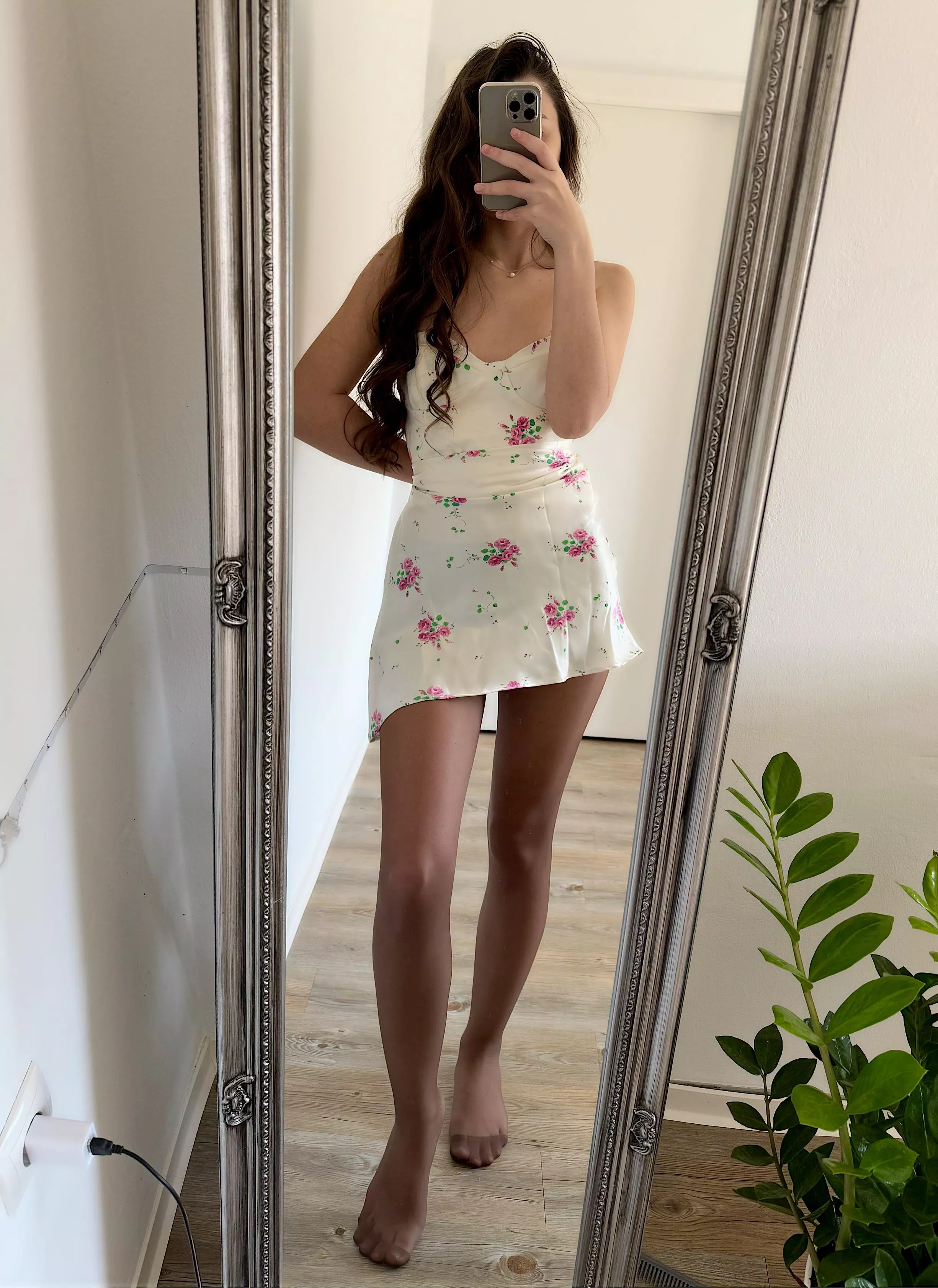 Would you go on a date with me? posted by Sweetylissa
