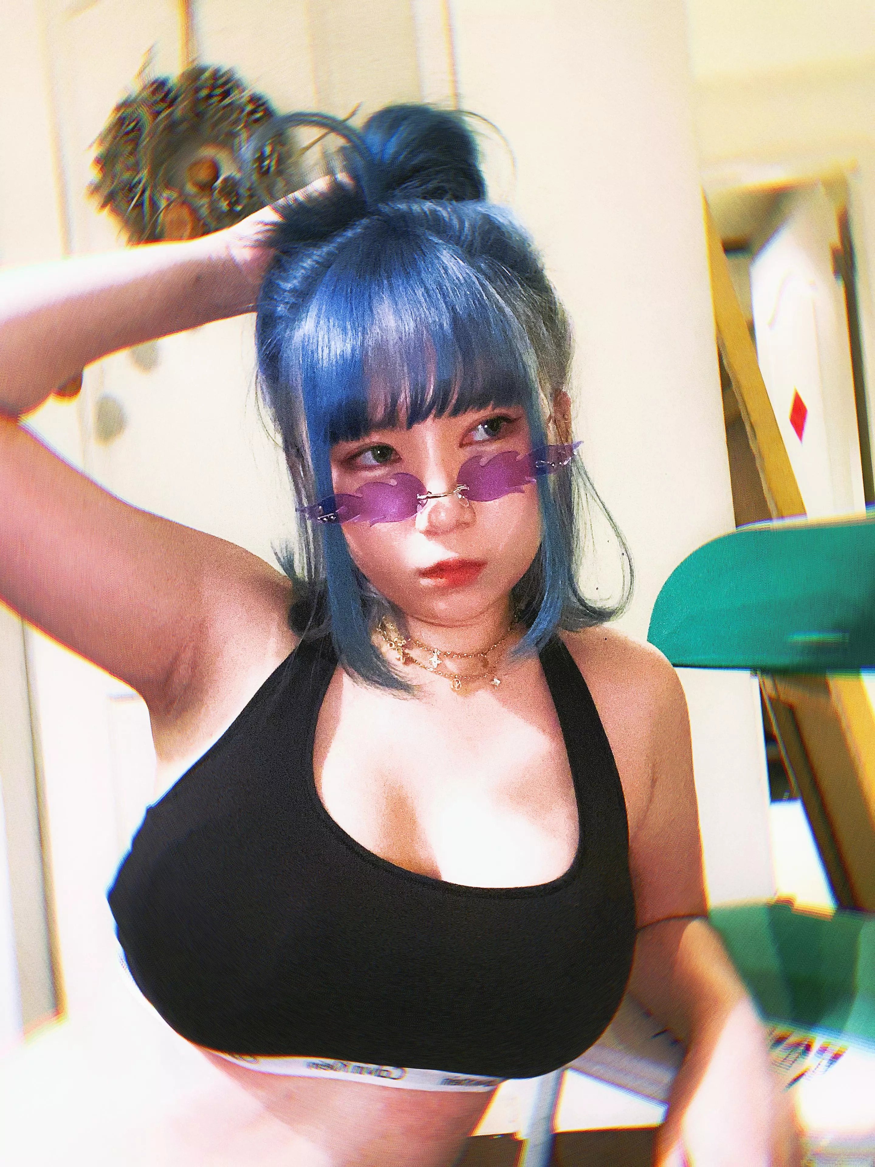 you kiss me or you pass me ? posted by Better-Lawfulness-92