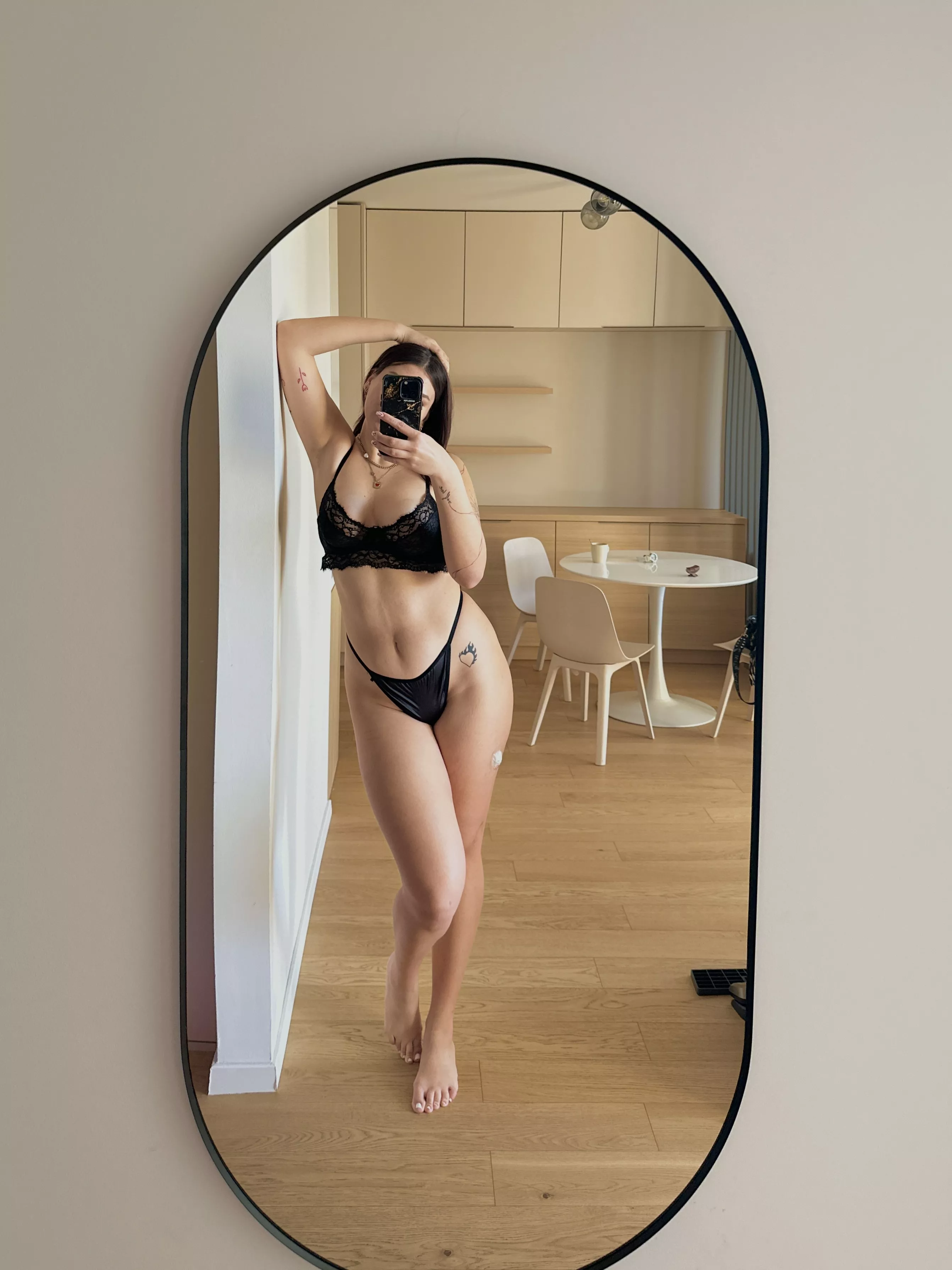 A mirror never lies 😏 💙 posted by RavenNoirox