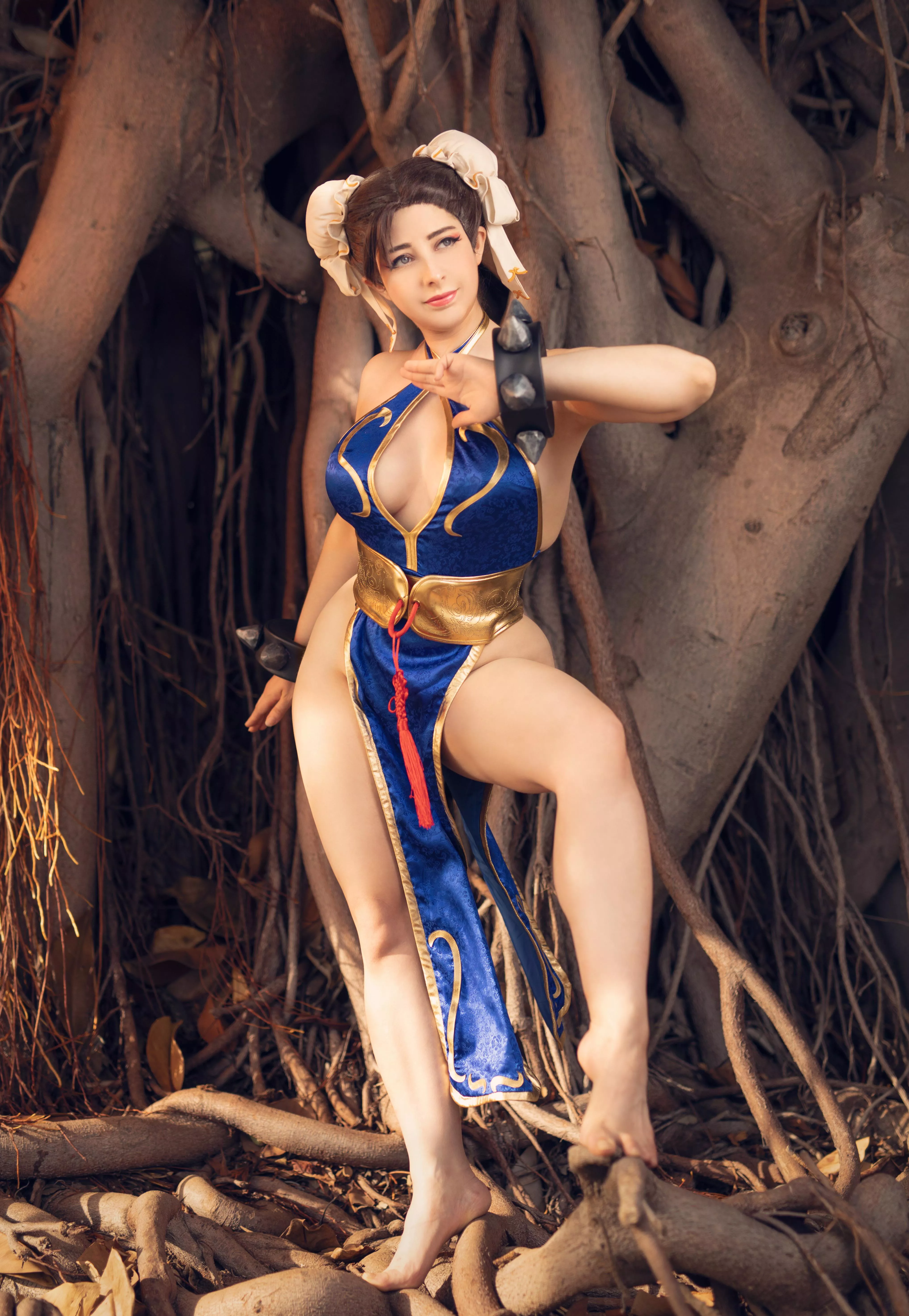 Chun Li (Street Fighter) by Mikomi Hokina posted by gabanviii