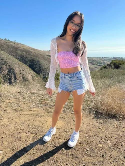 Cute Girl by whitetoweltw