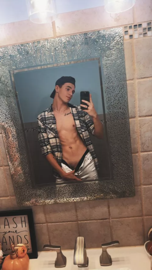 Do you think I'm hot? Would you rater fuck me or get fucked by me? Or both LMK by OakleyRiver69