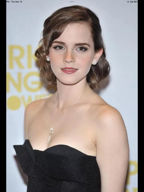 Emma Watson by skullfucyou