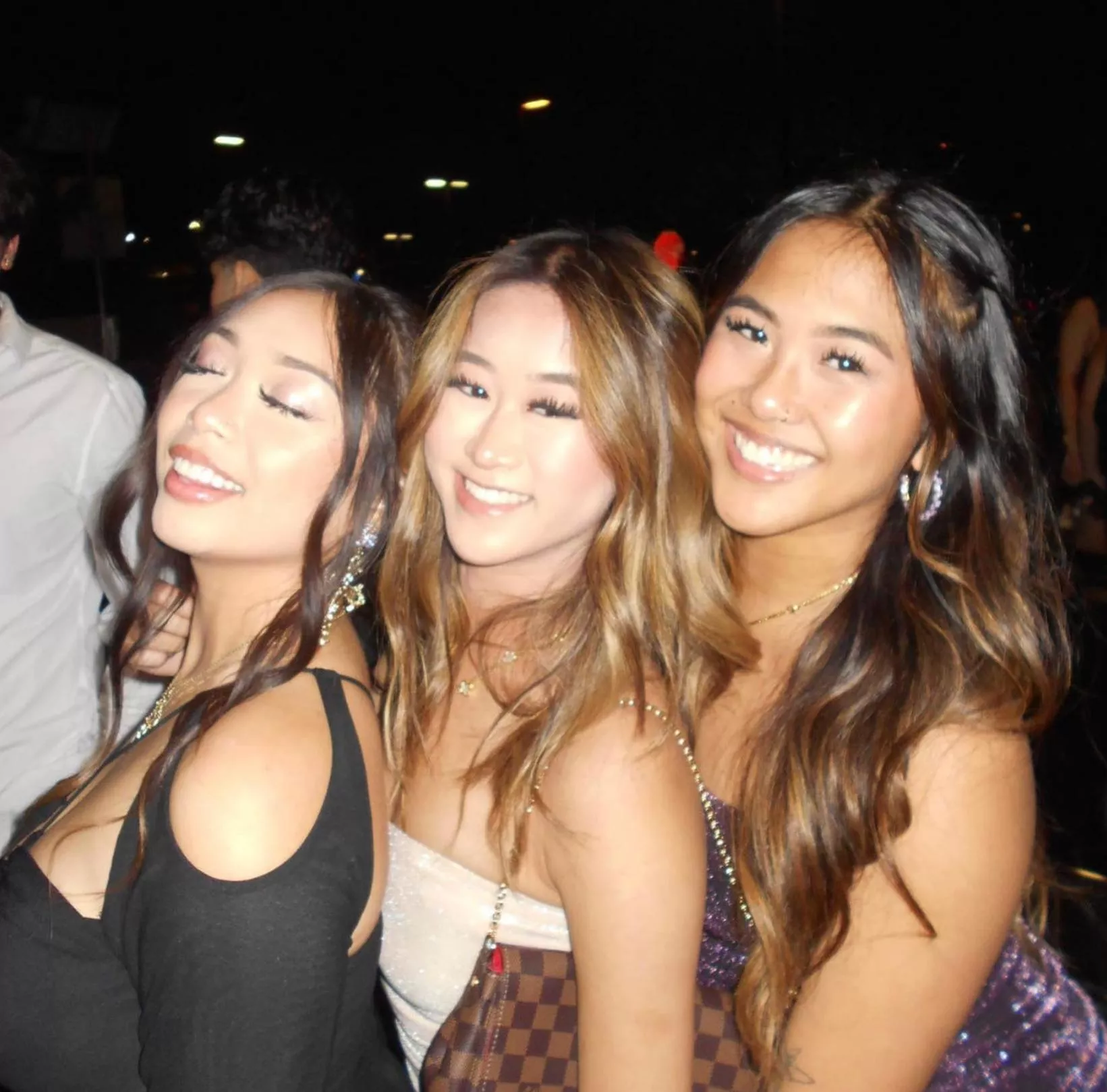 Friday nights posted by Hotpnklover