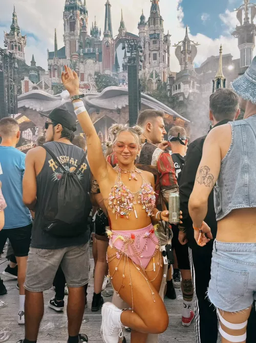 guess the festival 🩷✨ by keeksuncensoreddd