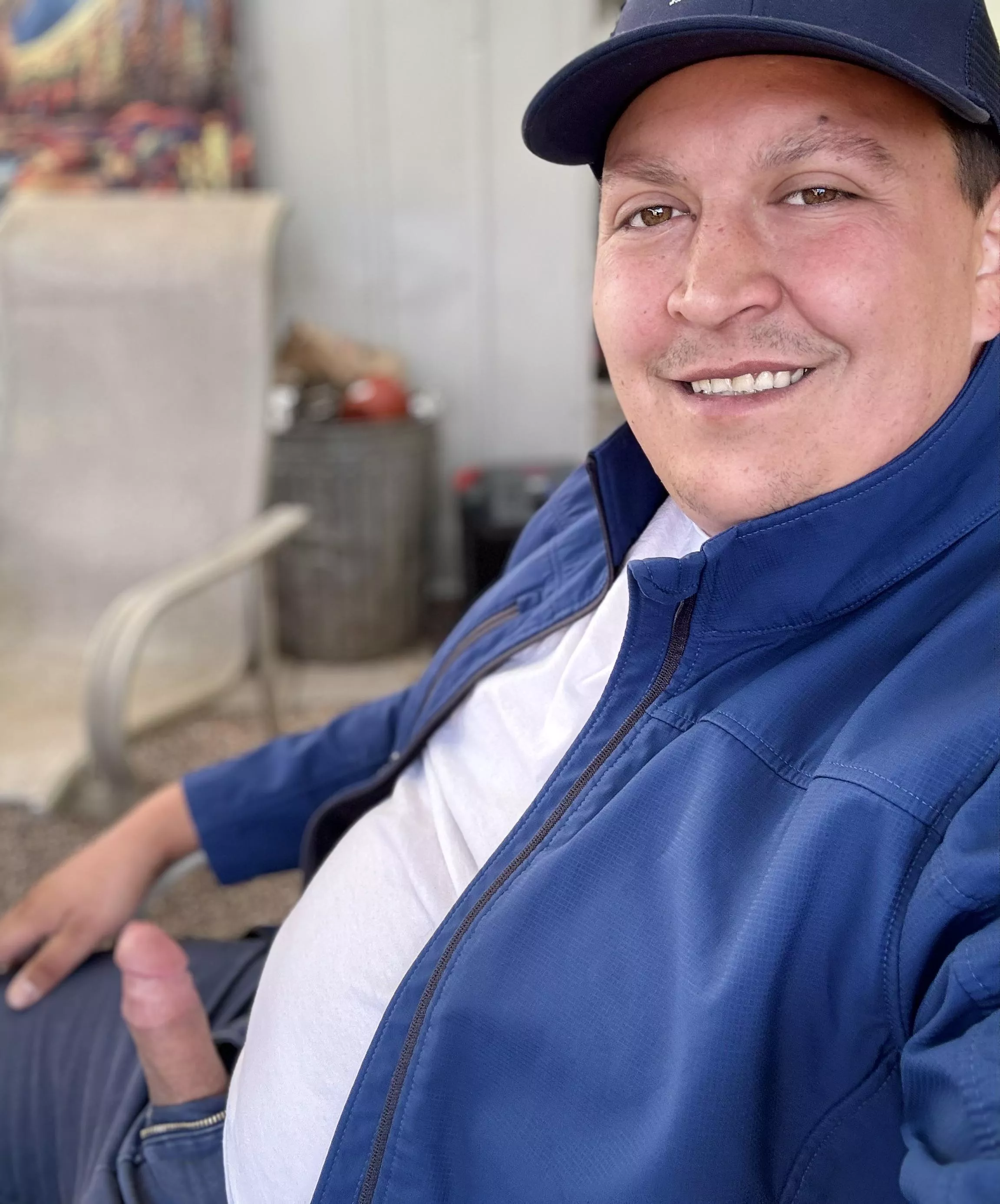 Hello 👋 😘  posted by SuitsAndShenanigans