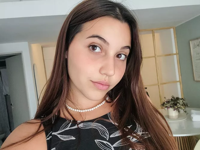 Here i am @cutey.luna by WiseWardrobe