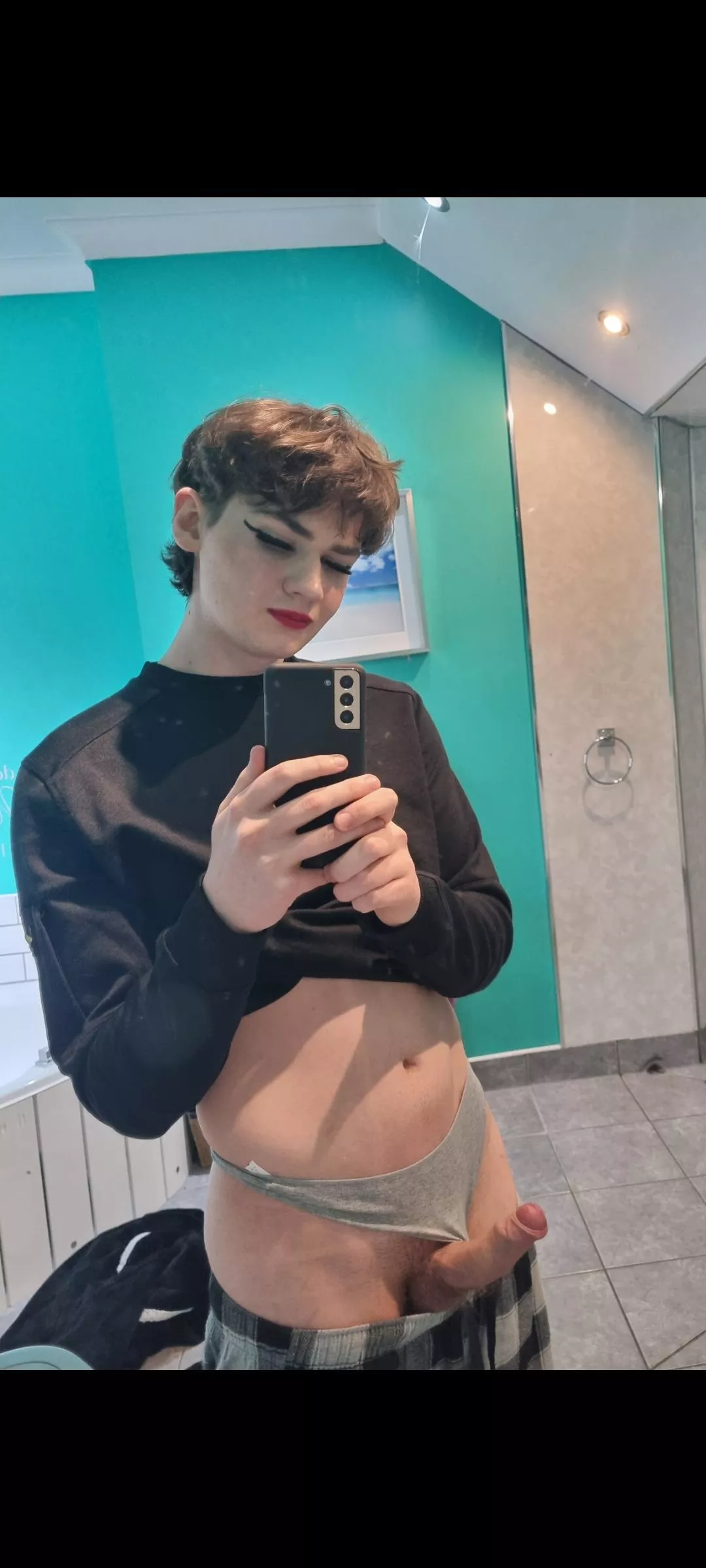 hope u dont mind that i have a pp posted by ophy46