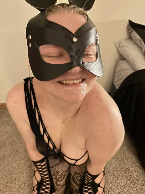 I love getting glazed by LittleBlondeToyxxx