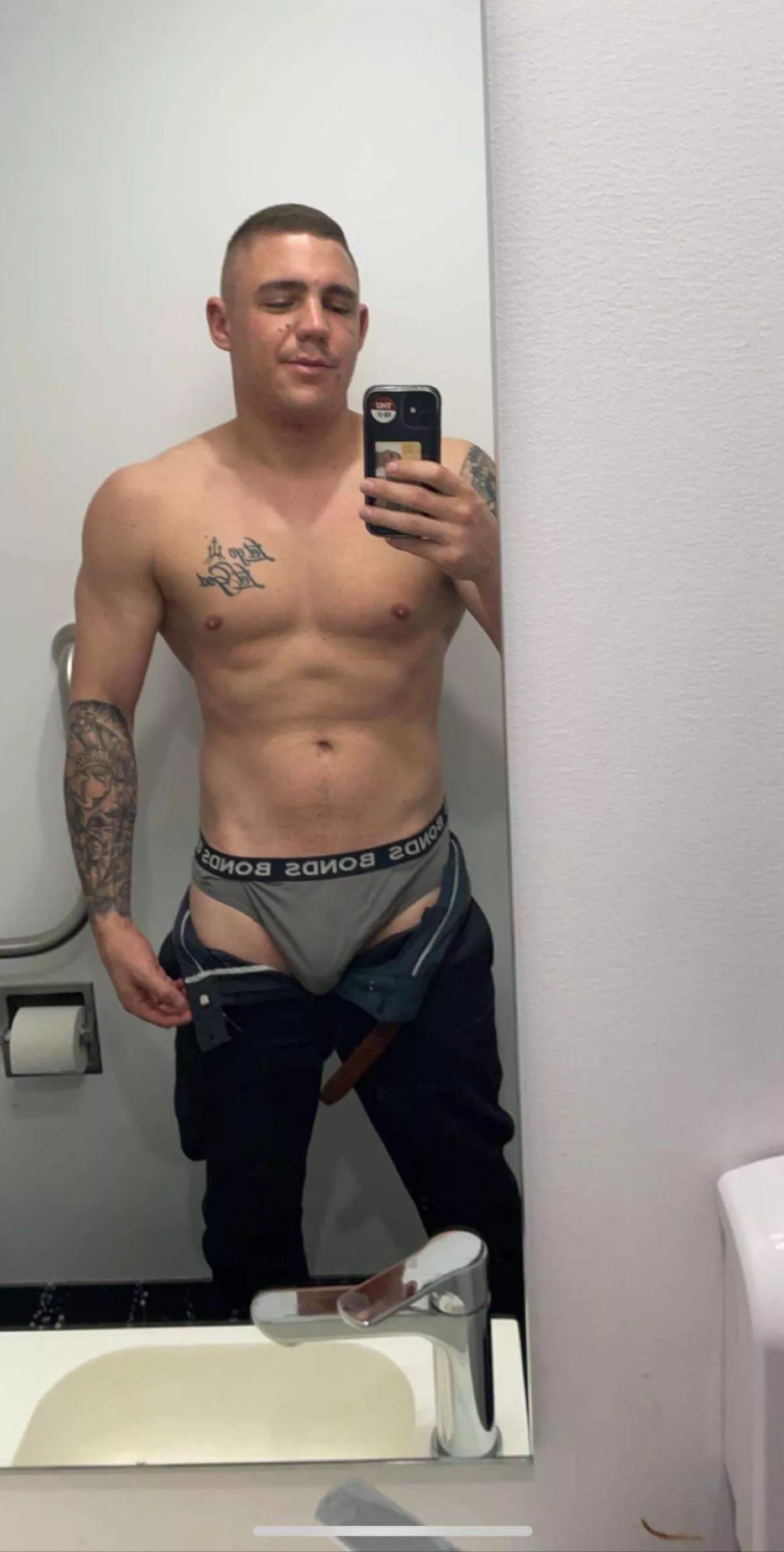 I wonder if my coworkers know I take nudes in the work bathroom [M] [31] posted by jbelite4