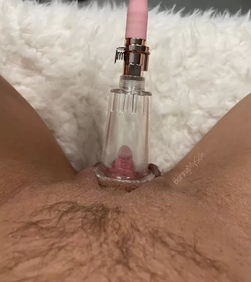 It looks like a tiny little dick by _BaringMySole_