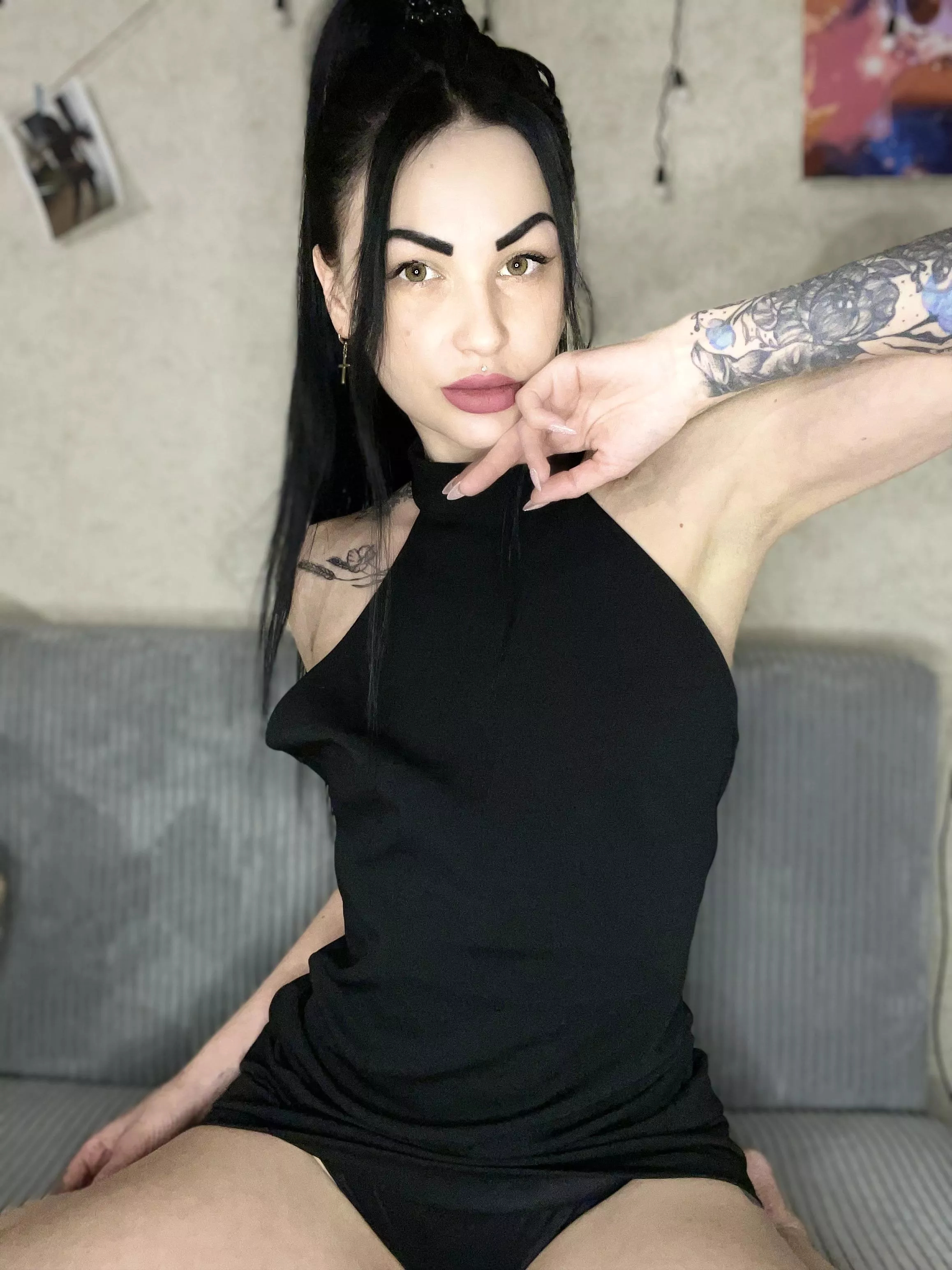 Just wanna spend this night in your bedroom posted by mila_wild