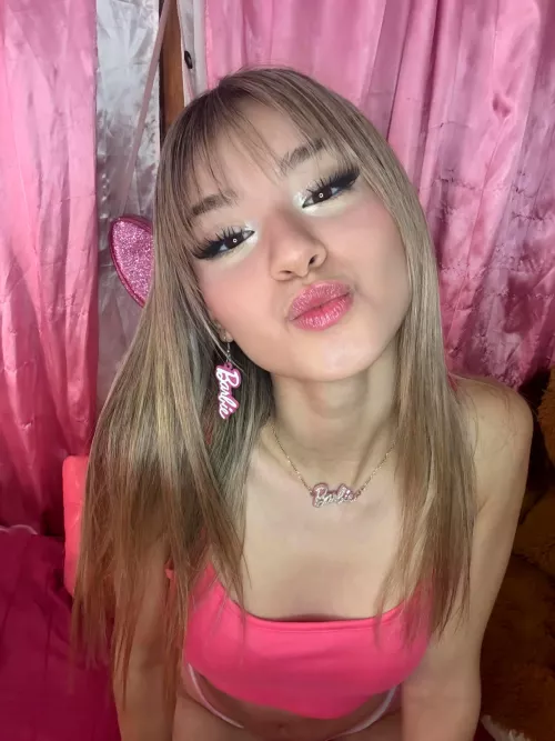 Need to find something to do between my classes, can you help me? by Chayton560