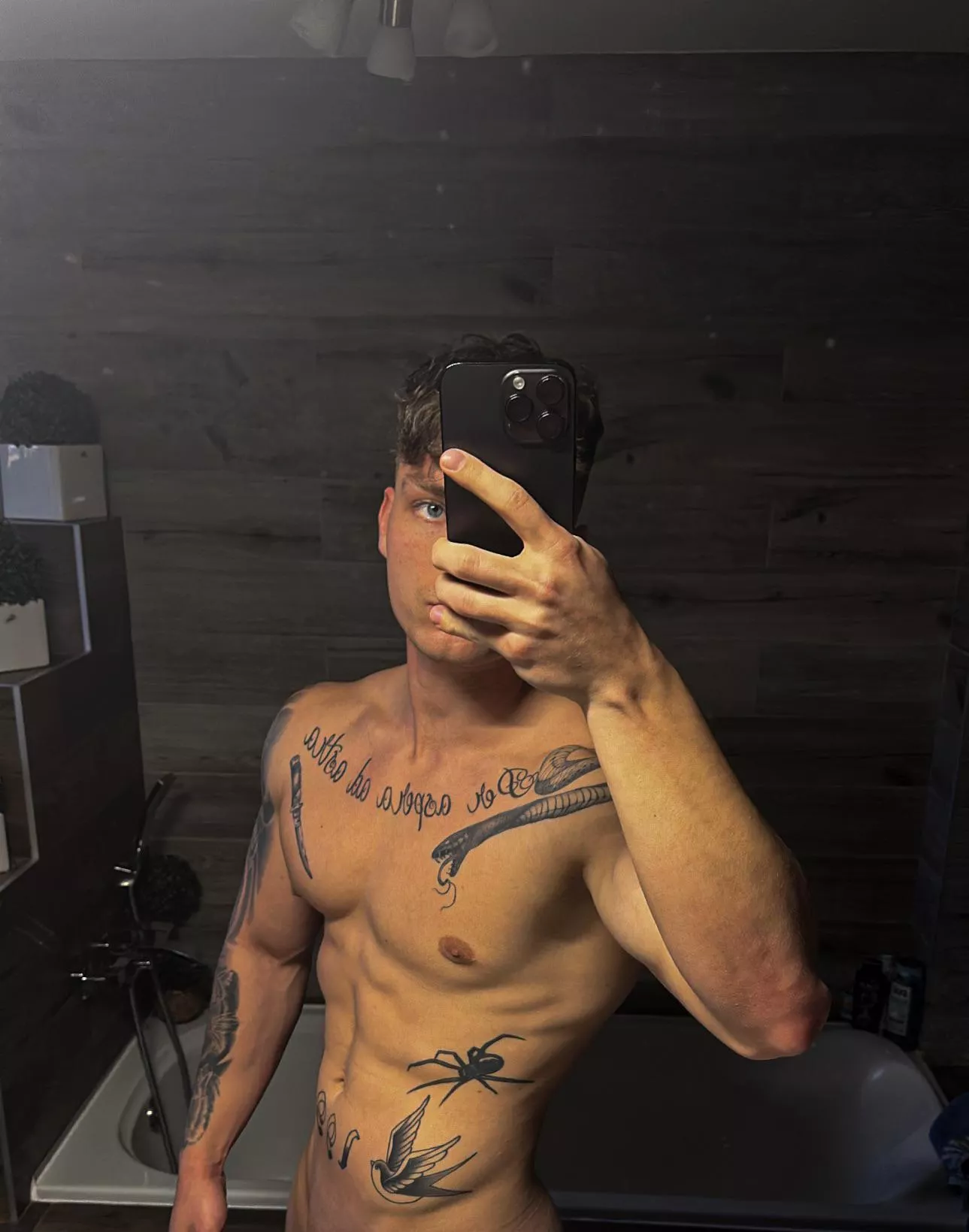 Nice Friday 💦 posted by pretty_inkedboi