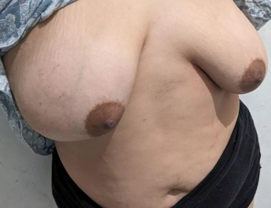 Paint me with your cum, please! posted by lemonpepperflower