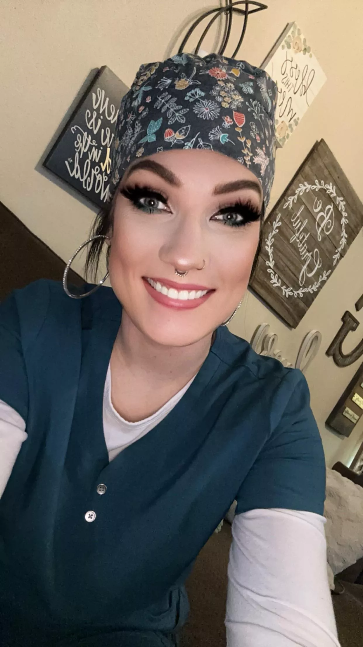 Scrub cap or hat is my go to.  posted by leatherbondagebadass