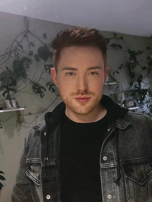 Should I keep my hair ginger or try something new. Feeling a bit off lately 👾 by ratdog7