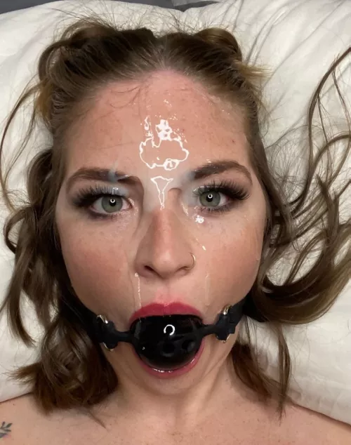 Showing off her prize by DiggBoobs3