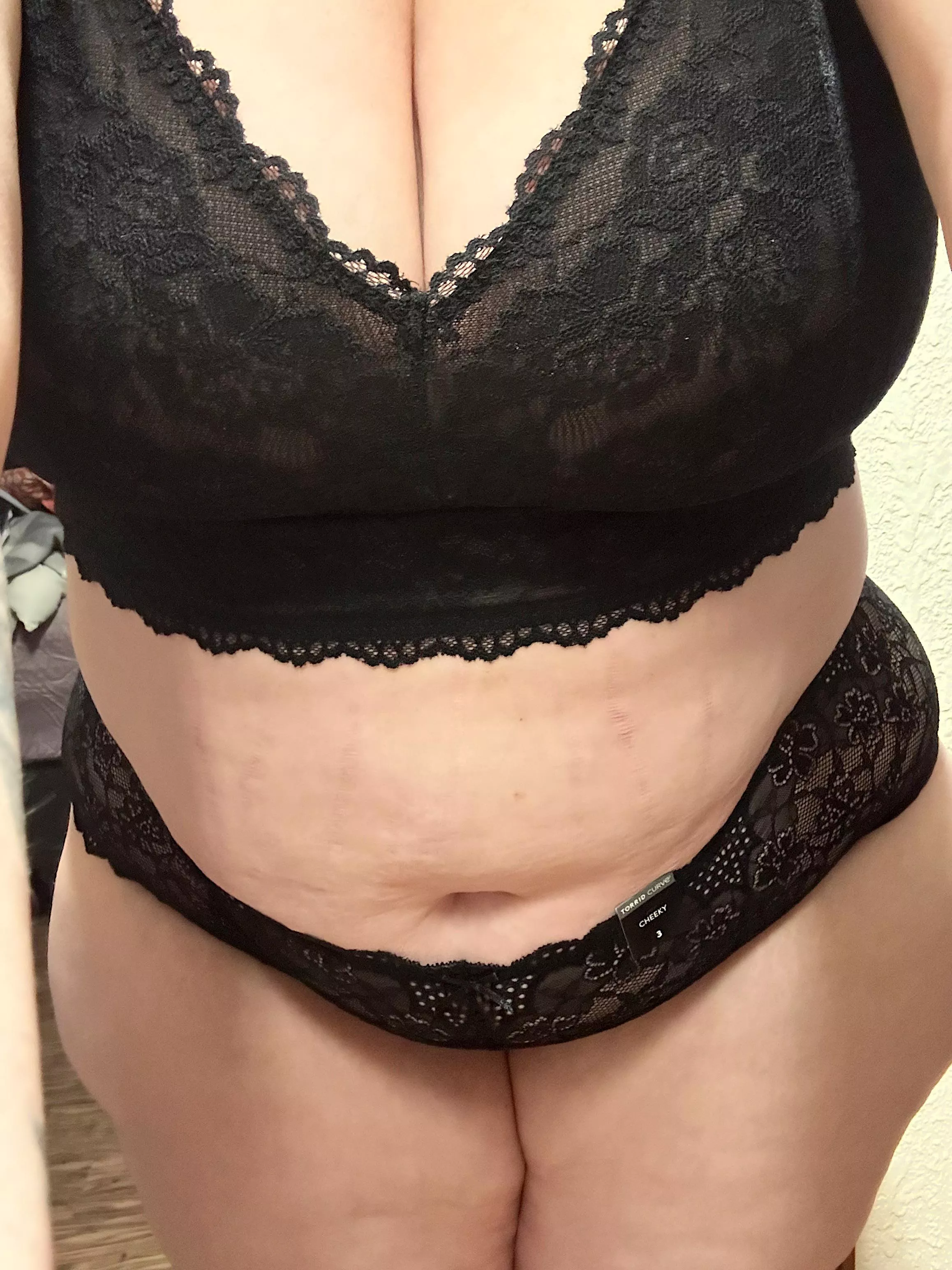 So horny! Give me one word that comes to mind.. posted by ItzStarr86