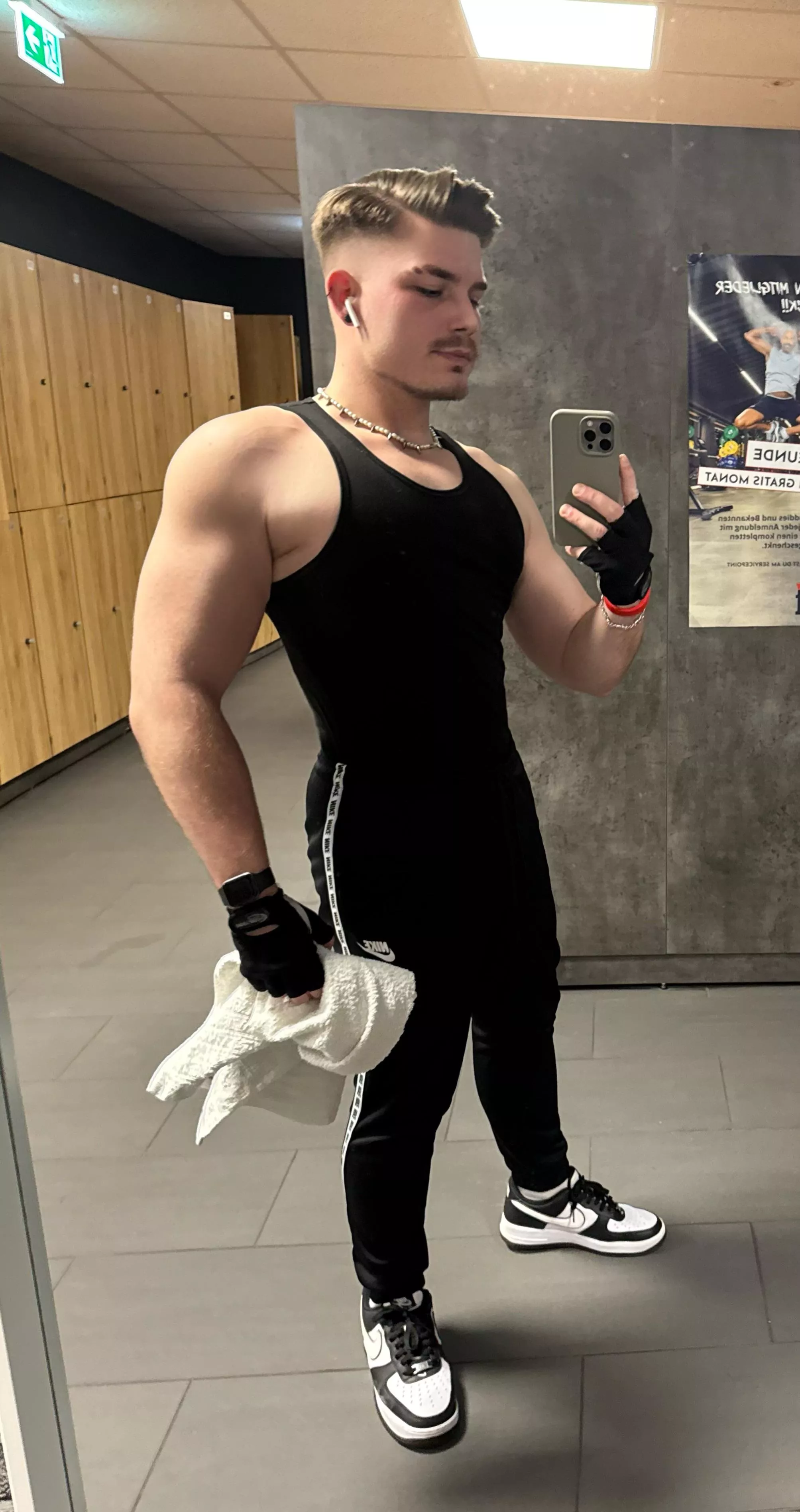 the pump is showing off great today 😁 posted by naughtynickx