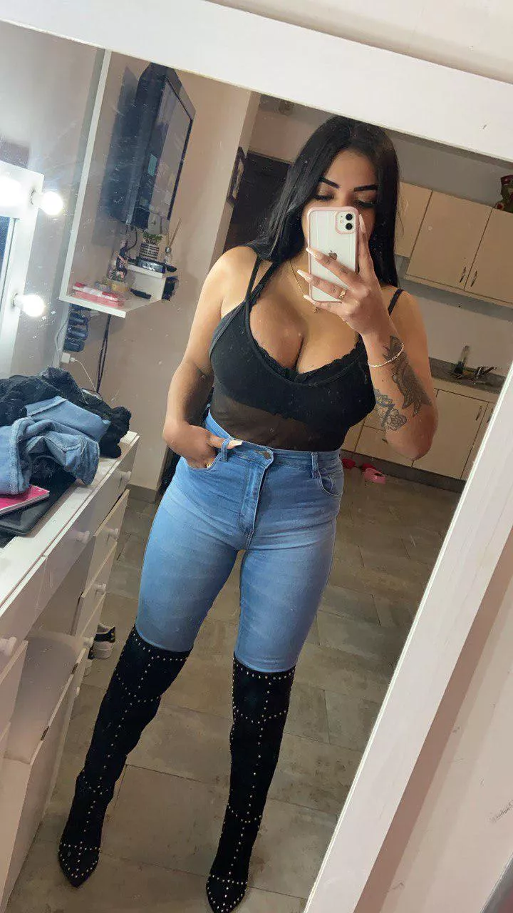 thoughts when you see me? posted by Model23