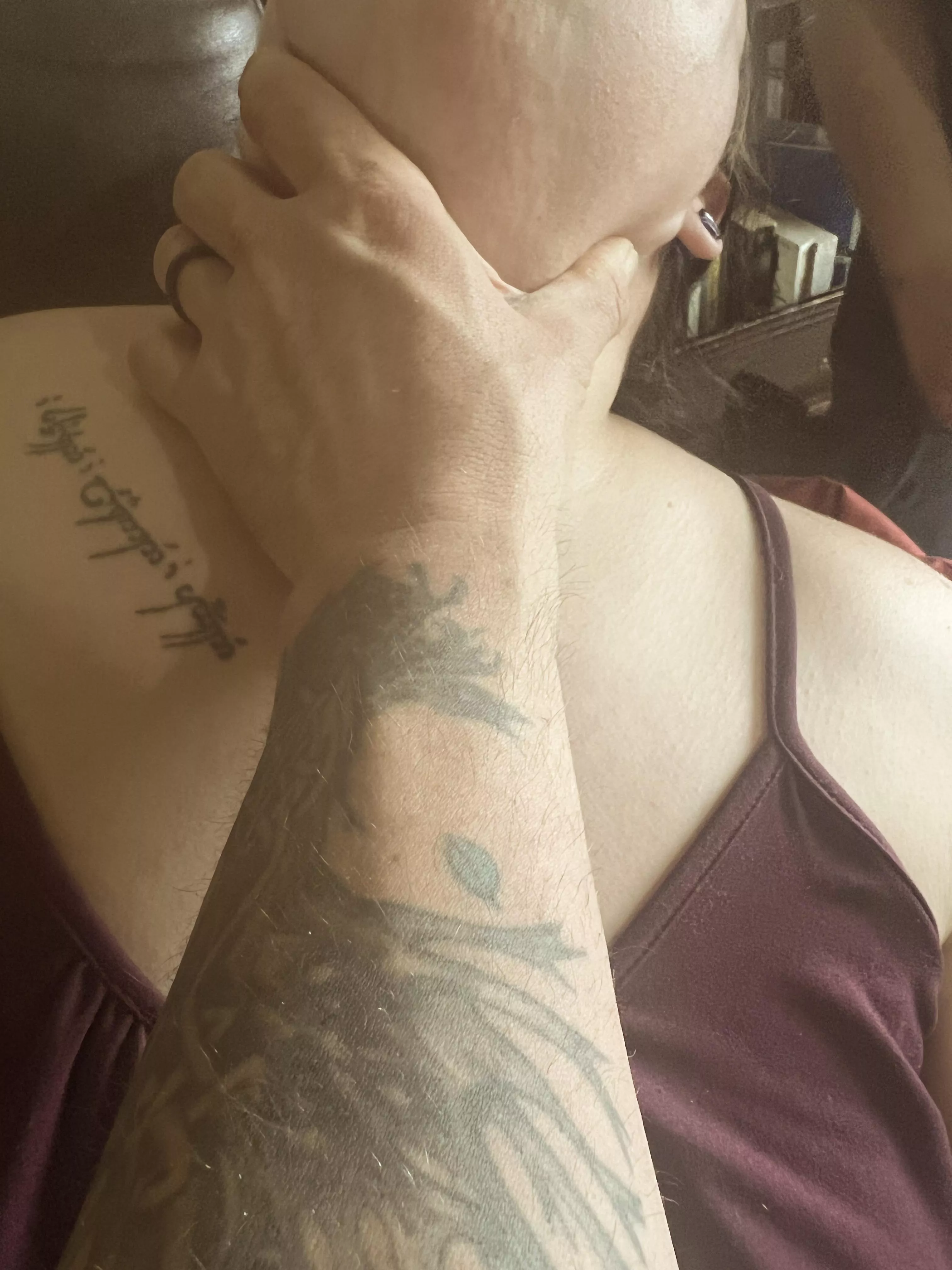 Very deserving of a hand necklace posted by Objective_Shake5137