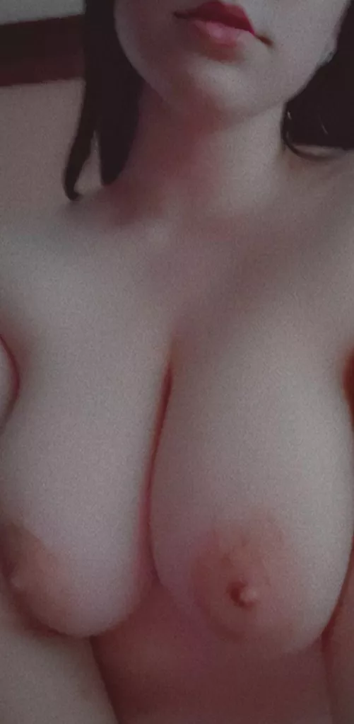 What do you think🤔😍 ( milf) 😘 by baby_autumn_moon