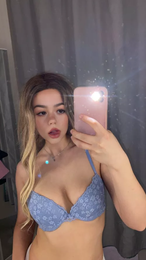 Who said a petite cant be thick and slutty by camilleryan4