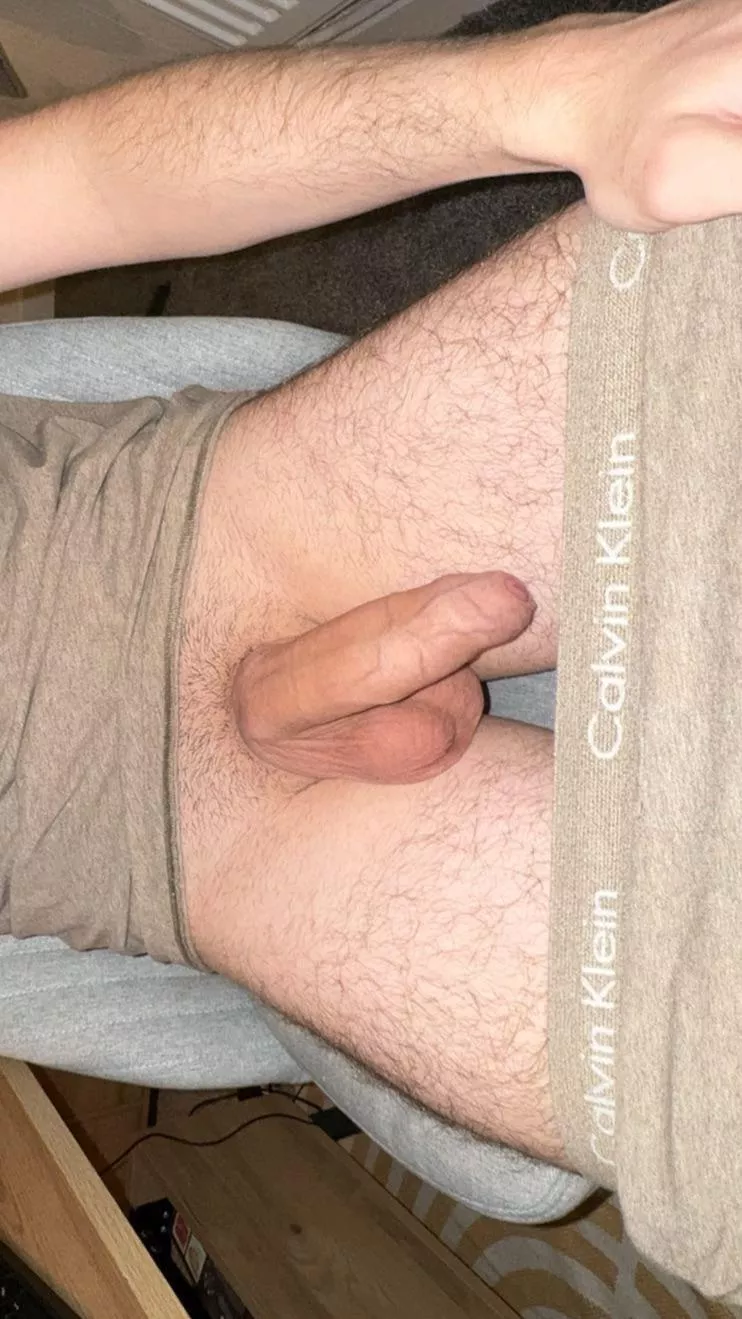 Who wants to help me out? posted by Cosmic_yellow20