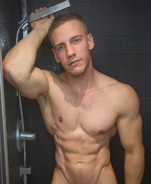 Would you join me 😏🚿? by John_fitness91