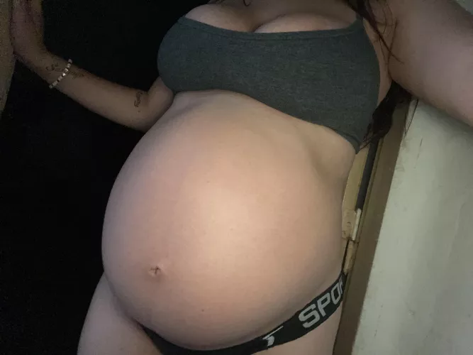 Would you like my pregnancy nudes? by Bbytussy