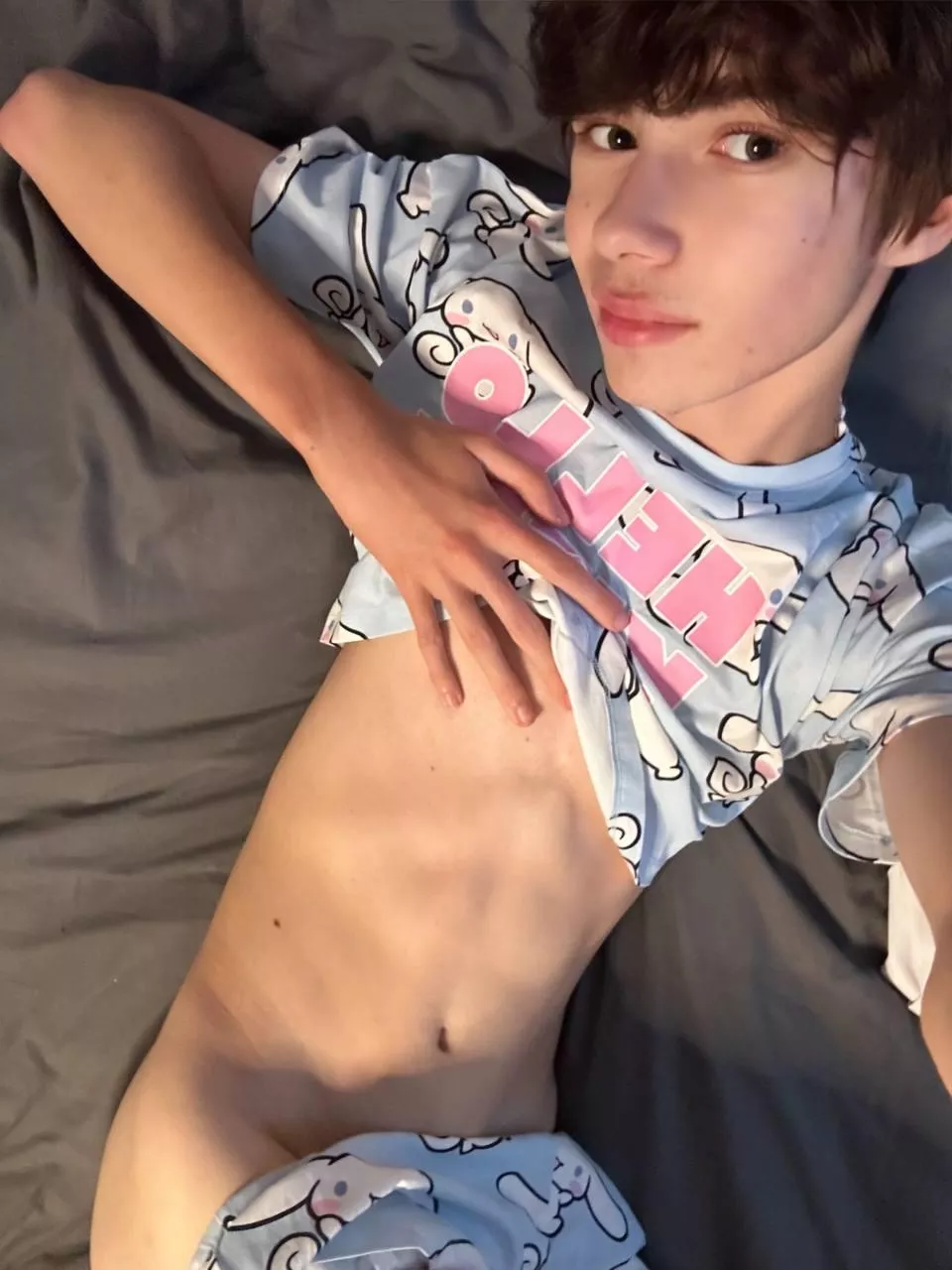 would you rather to get fucked from a 125lbs surfer boy with hello kitty outfit or do you want to fuck? :3 (19) posted by PhoenixNympho