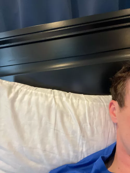 22 dl frat 8 in hockey+ soccer+ frat+ wasian+ Asian+ FL+ dm for snap by Calm_Refrigerator372