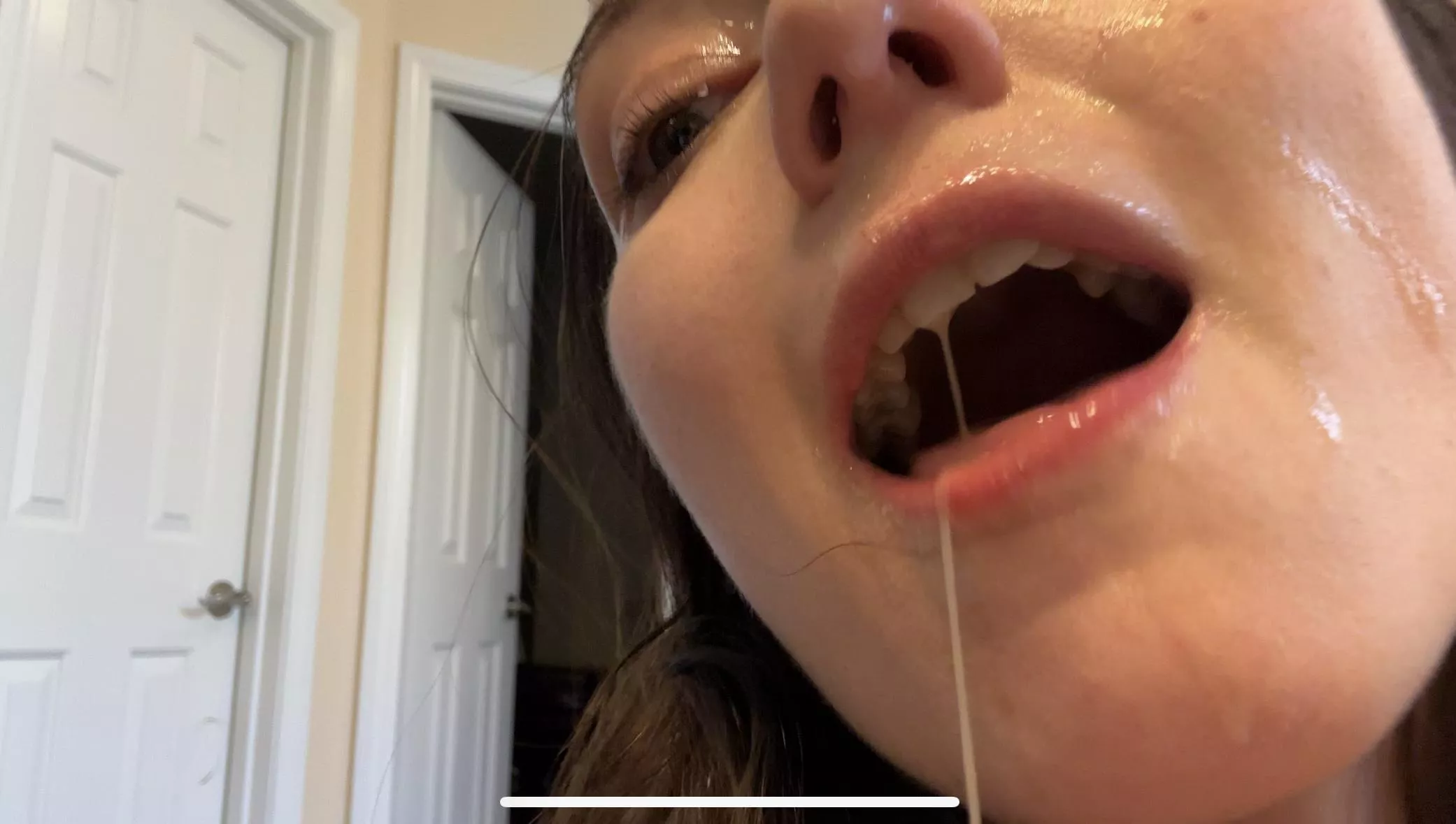 do i look pretty with cum all over me posted by xbrenny