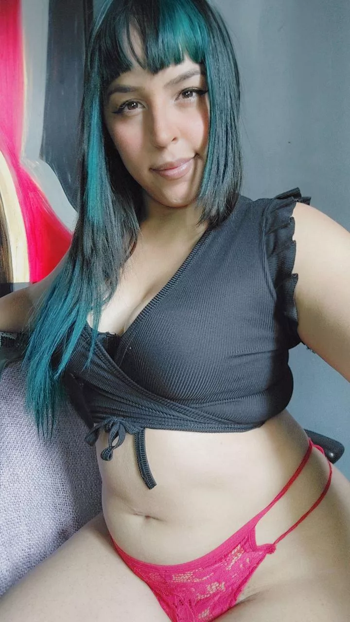 Do Redditors appreciate chubby womans 🥺 posted by Grouchy_Ad_1188