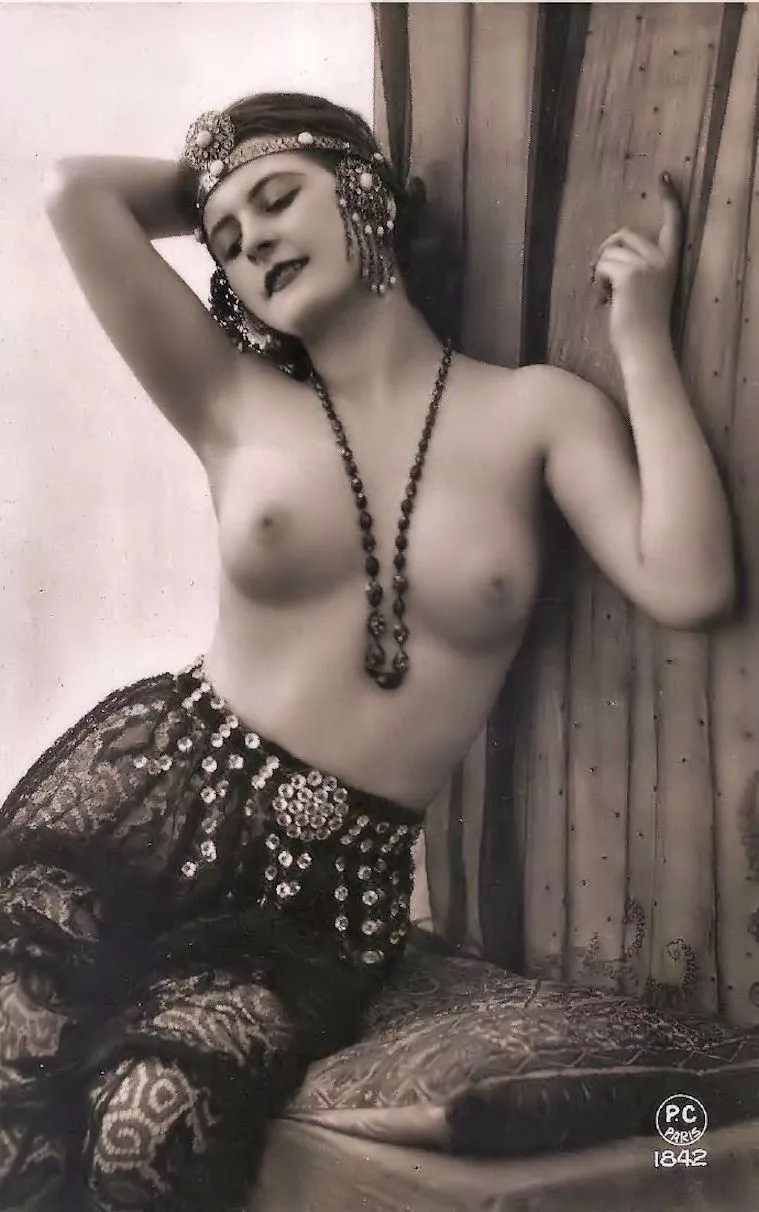 French Postcards posted by Mundane-Employer-719