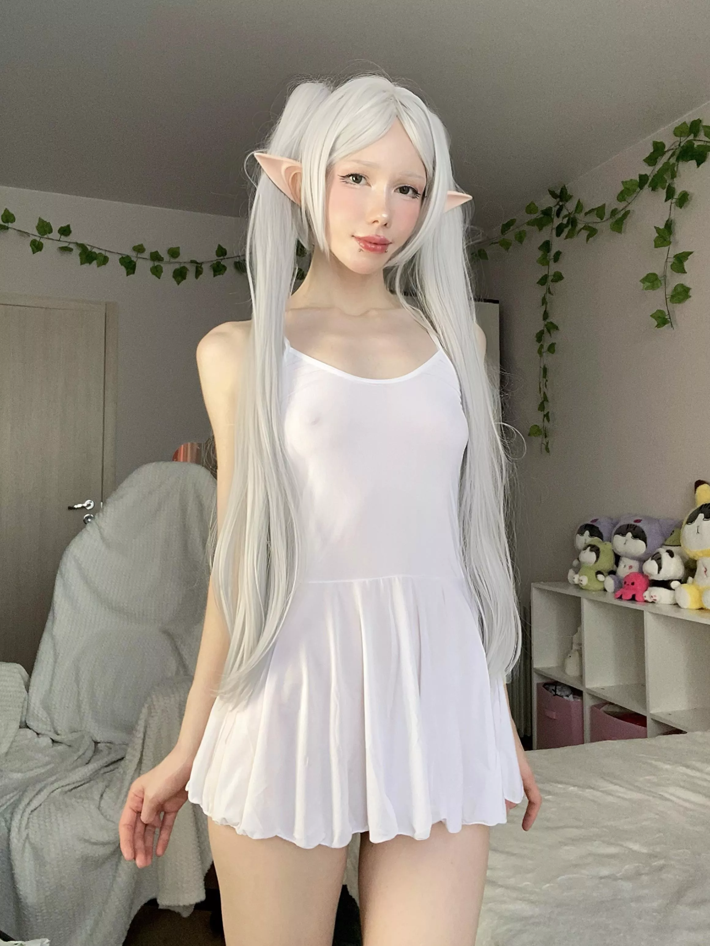 Frieren (anime Frieren Beyond Journey's End) by PieWaifu posted by PieWaifu