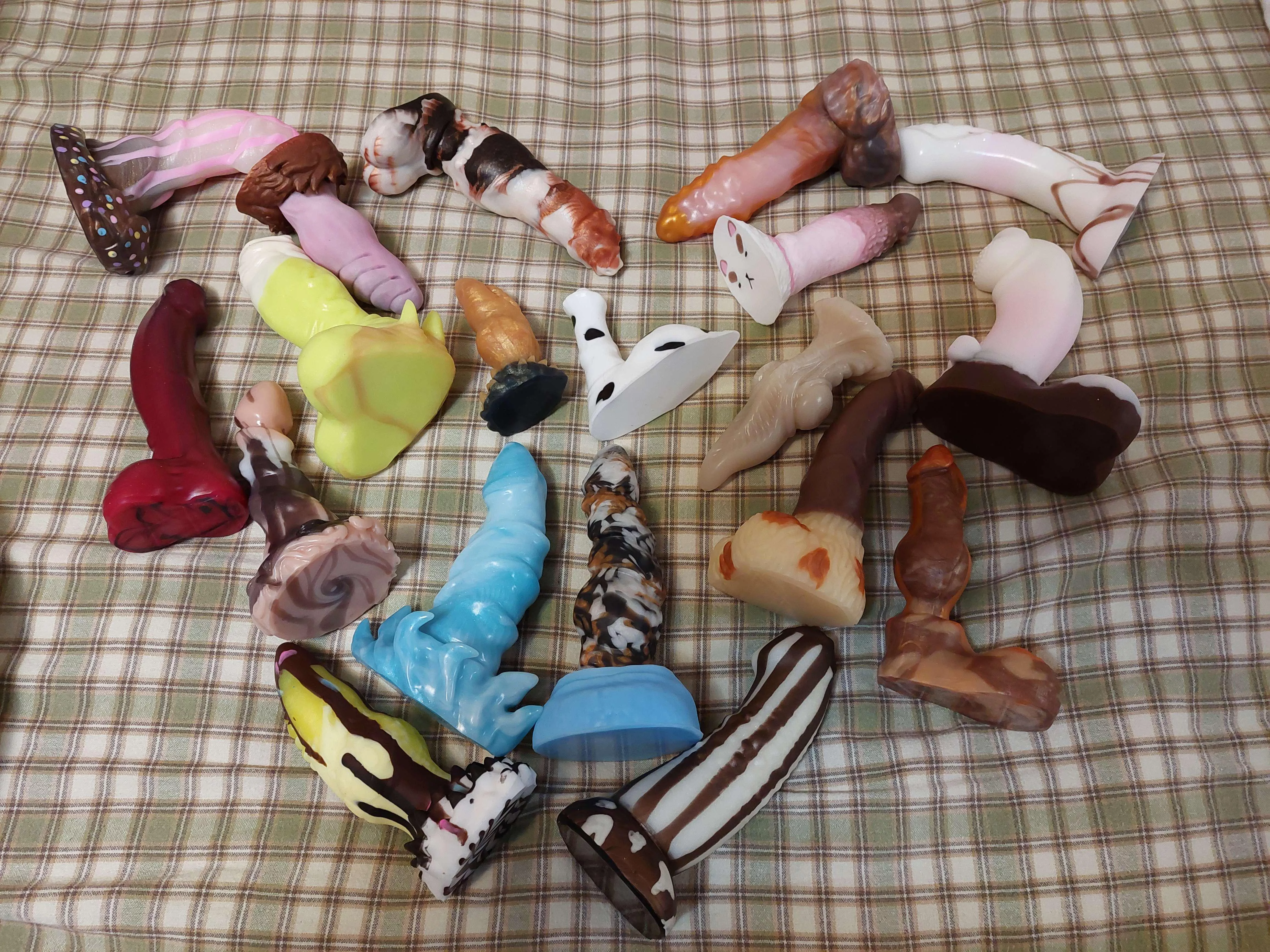 Giant Silicone Heart! posted by Monolaf