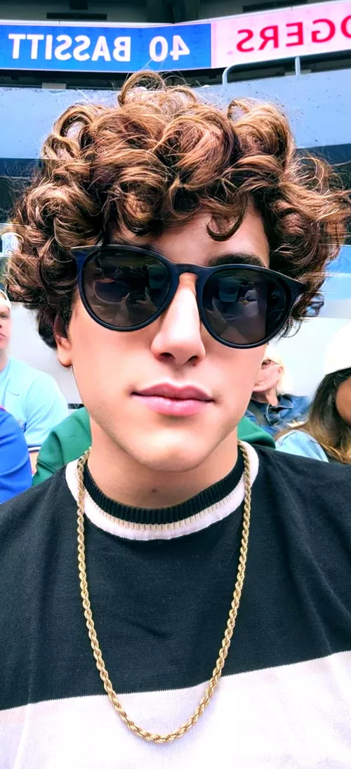 Happy Saturday! I hope ur day is as sunny as it was for me in this photo by Then_Debt7778