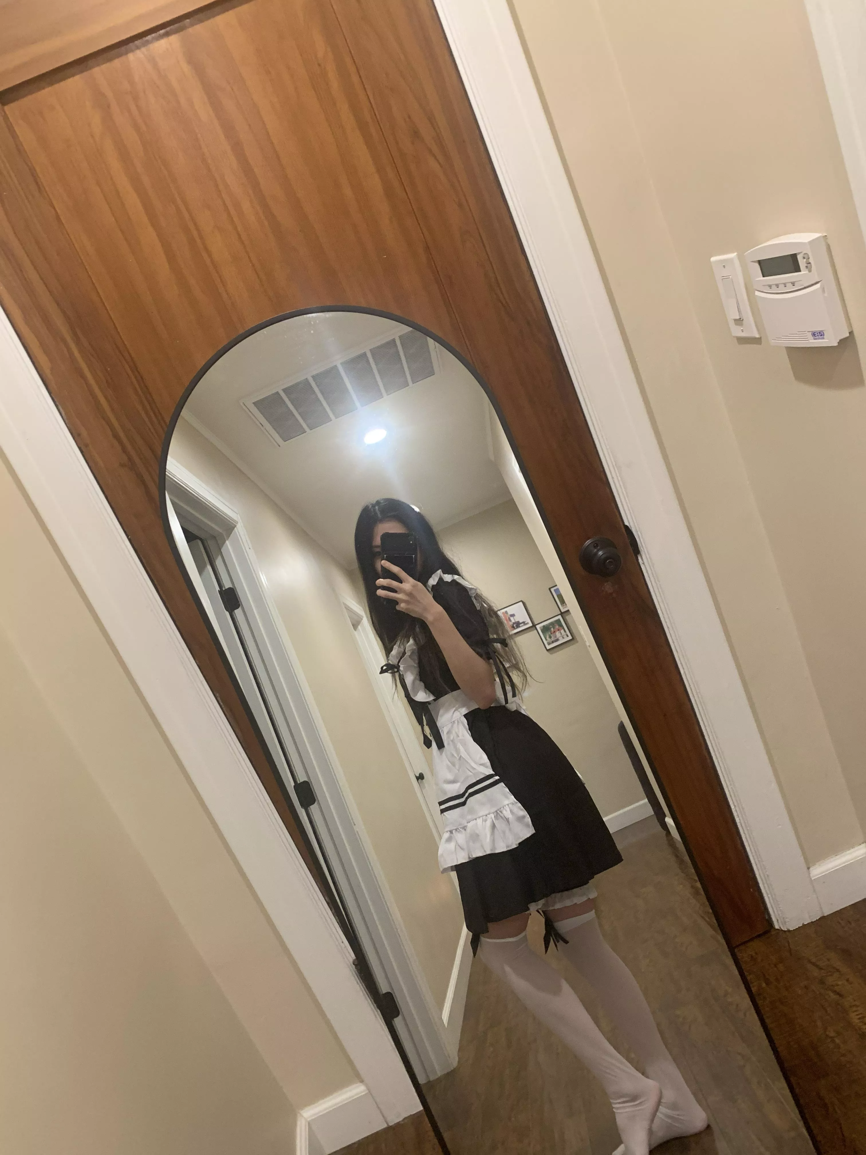 How may i service you? posted by SmolAsianGirlCali