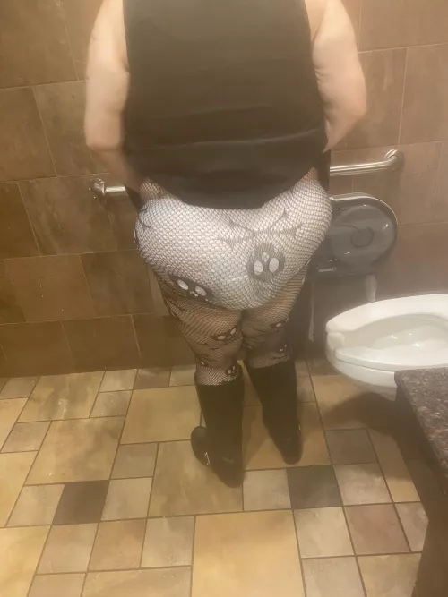 I do meets  by Prime_kills